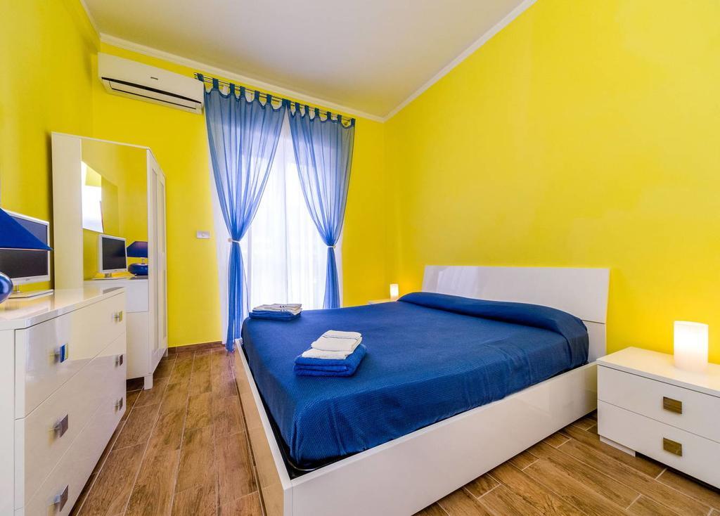 Attic Apartment Rapallo Pokój zdjęcie