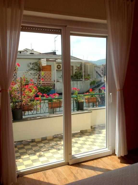 Attic Apartment Rapallo Pokój zdjęcie